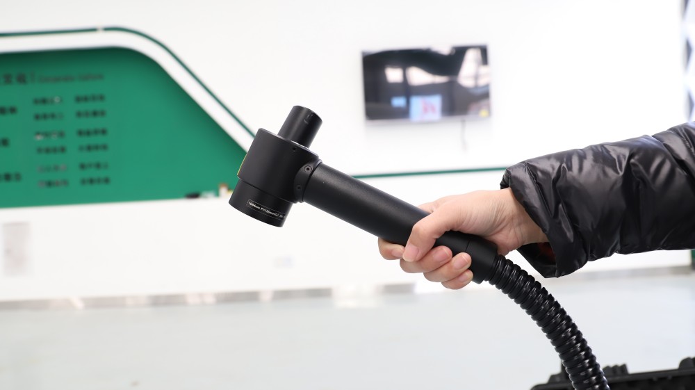 Optical Components in Laser Cleaning Systems: Maintenance and Performance Factors