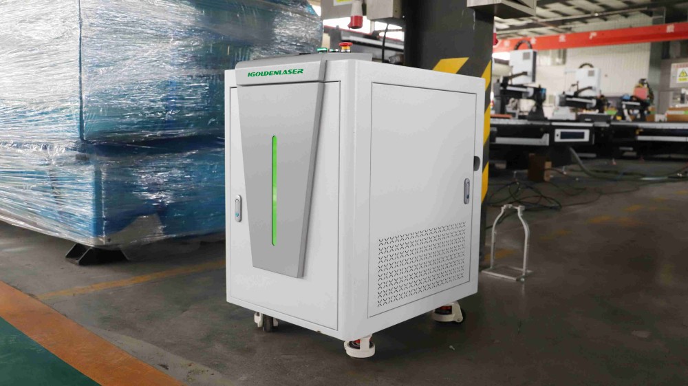 iGCL-HC(S)-2000W Laser Cleanin1